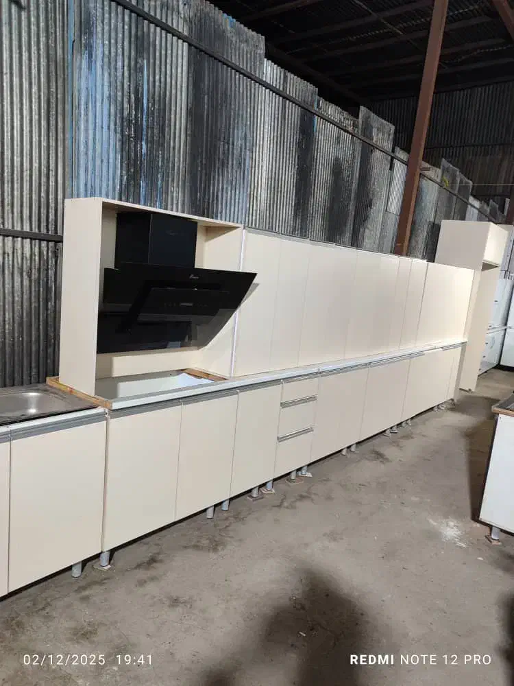 فروش کابینت دست دوم ام دی اف همراه سینگ هود|مصالح و تجهیزات ساختمان|تهران, تختی|دیوار