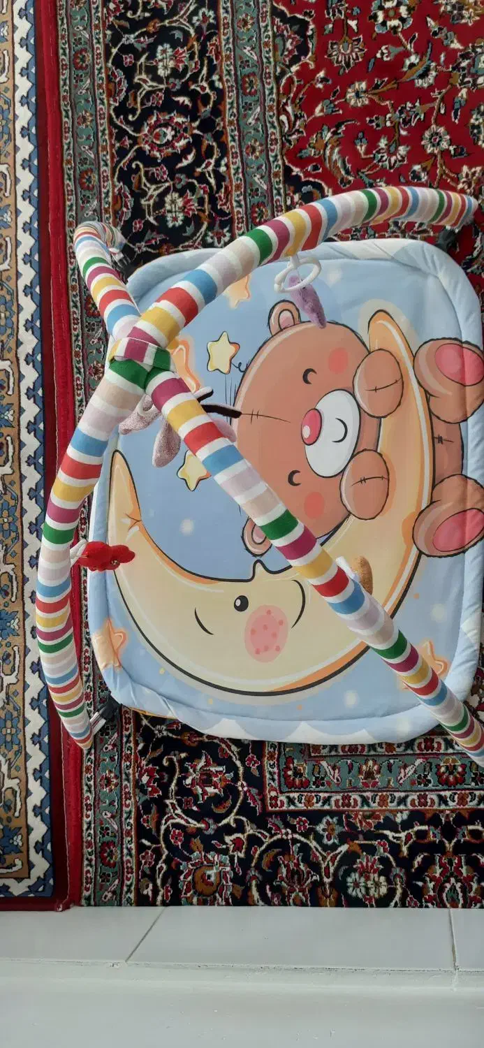 تشک بازی و قاب|اسباب و اثاث بچه|گلپایگان, |دیوار