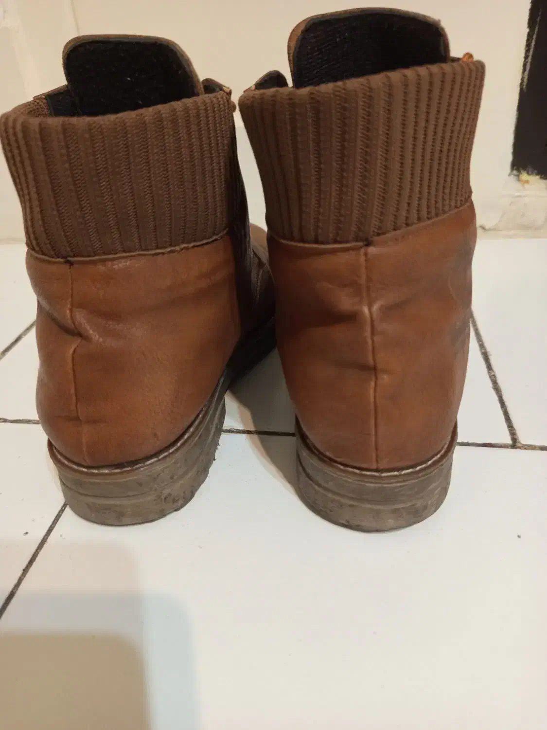 نیم بوت پسرانه در حد نو|کیف، کفش، کمربند|تهران, جوادیه|دیوار