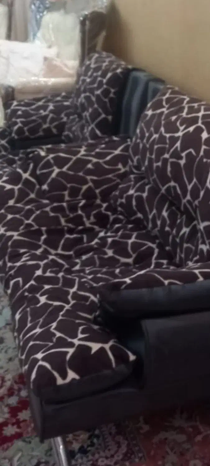 فروش مبل استیل ۵نفره|مبلمان خانگی و میز عسلی|نشتارود, |دیوار