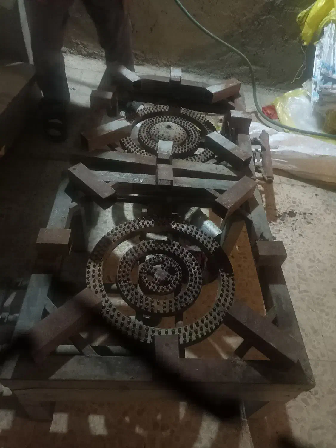 ۲عدد اجاق گاز بزرگ|اجاق گاز و لوازم برقی پخت‌وپز|بهار, |دیوار