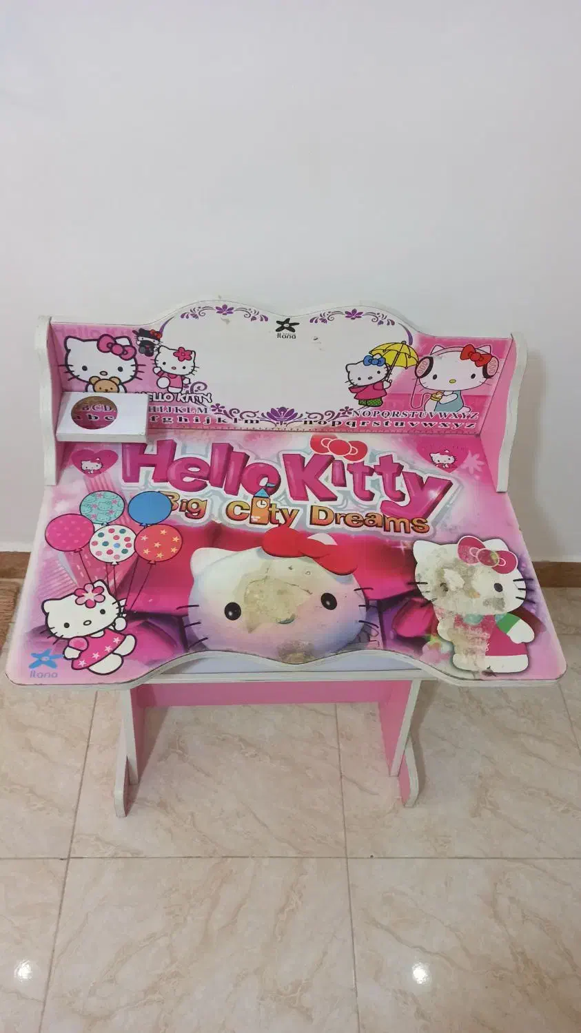 میز تحریر دخترانه|میز تحریر و کامپیوتر|رشت, پیرکلاچای|دیوار