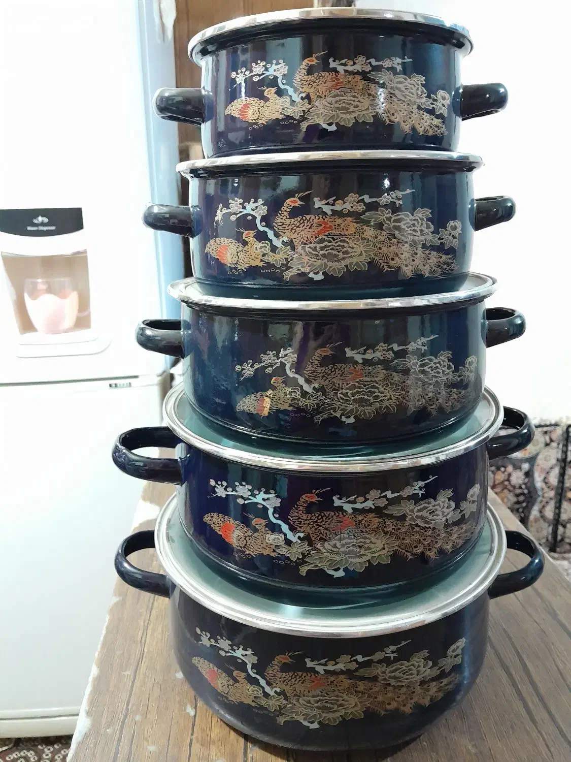 قابلمه|ظروف پخت‌وپز|سنندج, |دیوار