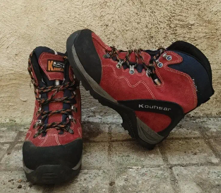 کفش کوهنوردی کوهسار|کیف، کفش، کمربند|رشت, جهاد|دیوار