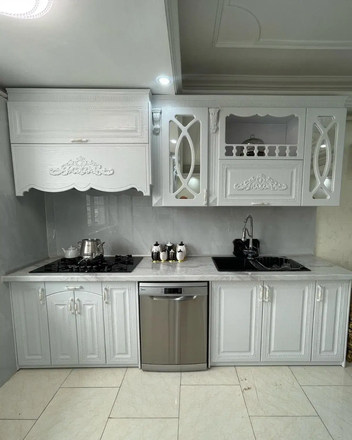 اجرا و نصب و تعمیرات کابینت و کمددیواری|خدمات پیشه و مهارت|زرندیه, |دیوار