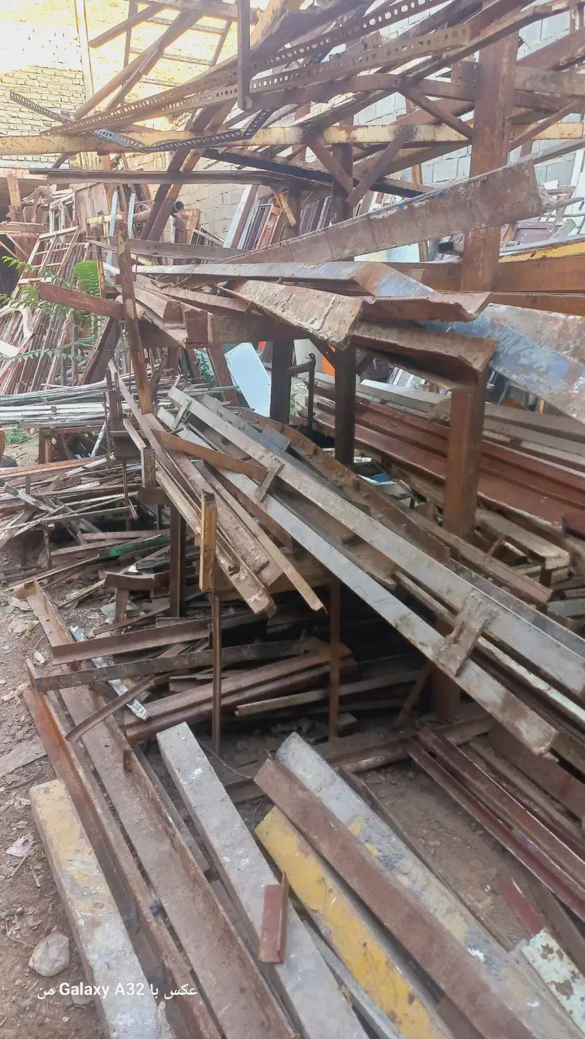 اهن و درو پنجره|مصالح و تجهیزات ساختمان|بجنورد, |دیوار