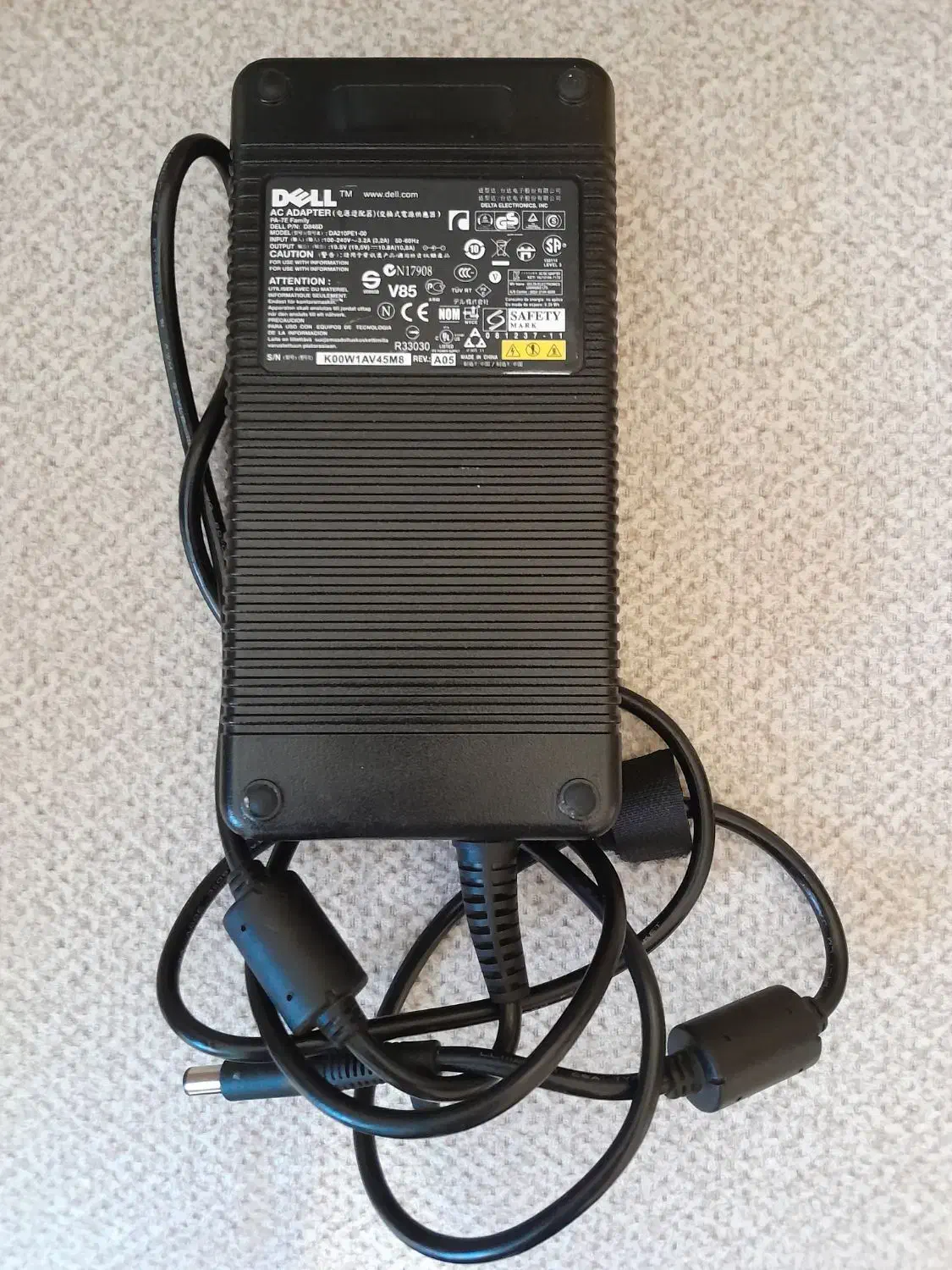 شارژر اصلی دل ۱۰.۸ امپر ۲۱۰ وات dell ادپتور|قطعات و لوازم جانبی رایانه|اصفهان, خلجا|دیوار