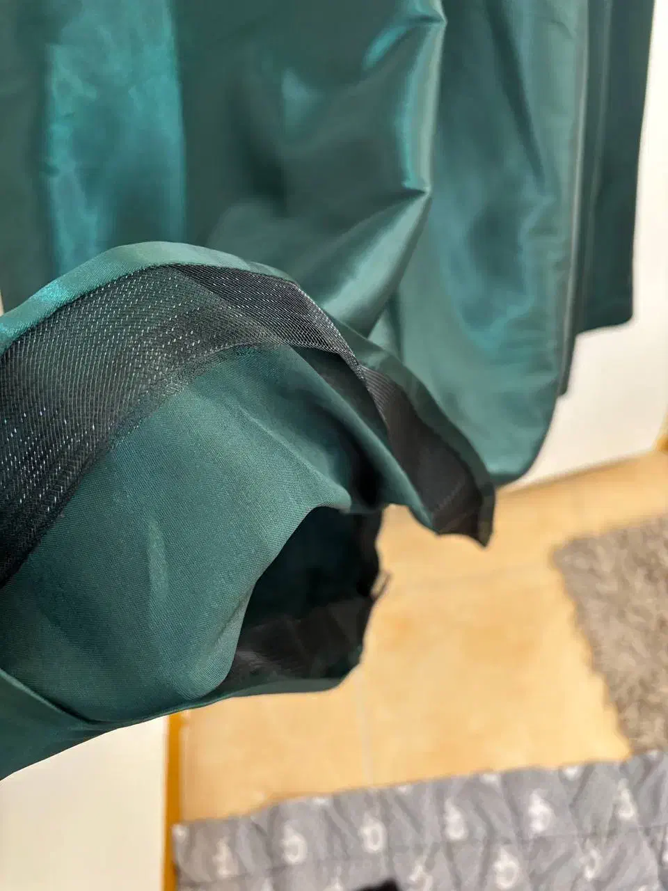 ۲دست لباس مجلسی|لباس|هشتگرد, فاز ۱ مهستان|دیوار