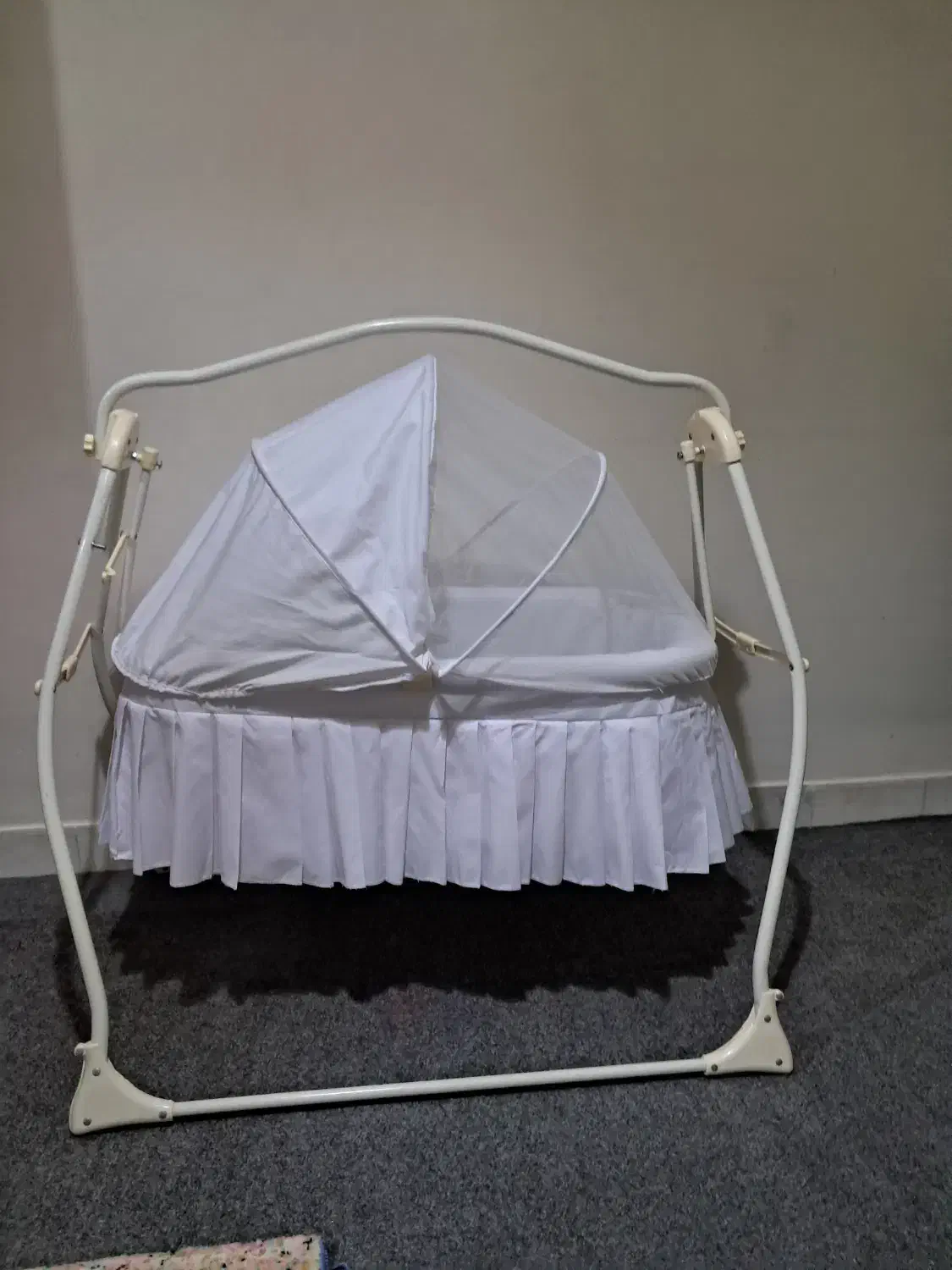 گهواره نو|تخت و صندلی بچه|زنجان, |دیوار