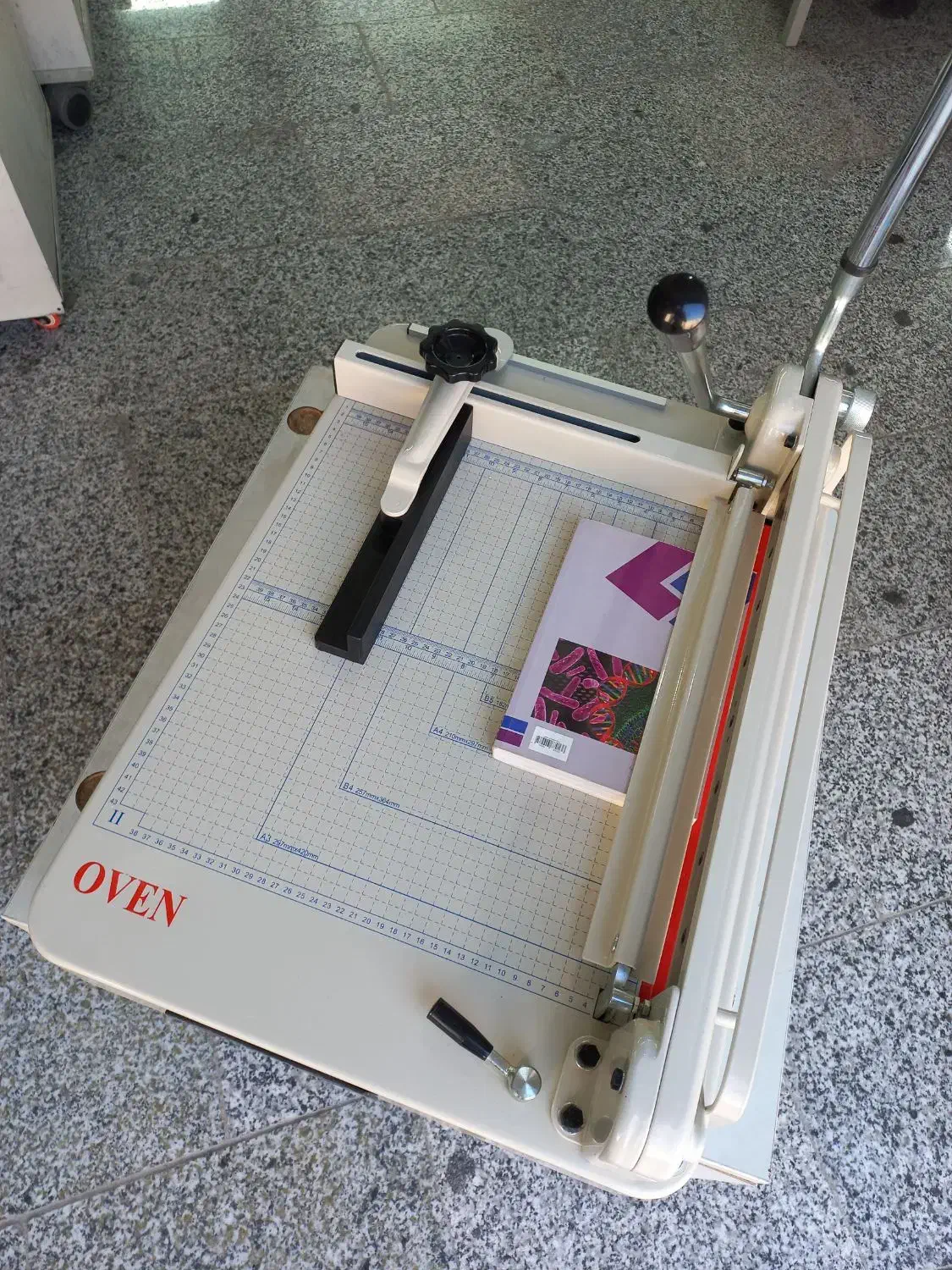 دستگاه کاتر کاغذ گیوتین برش کتاب 868 مارک OVEN|لوازم التحریر|شهریار, شهریار|دیوار