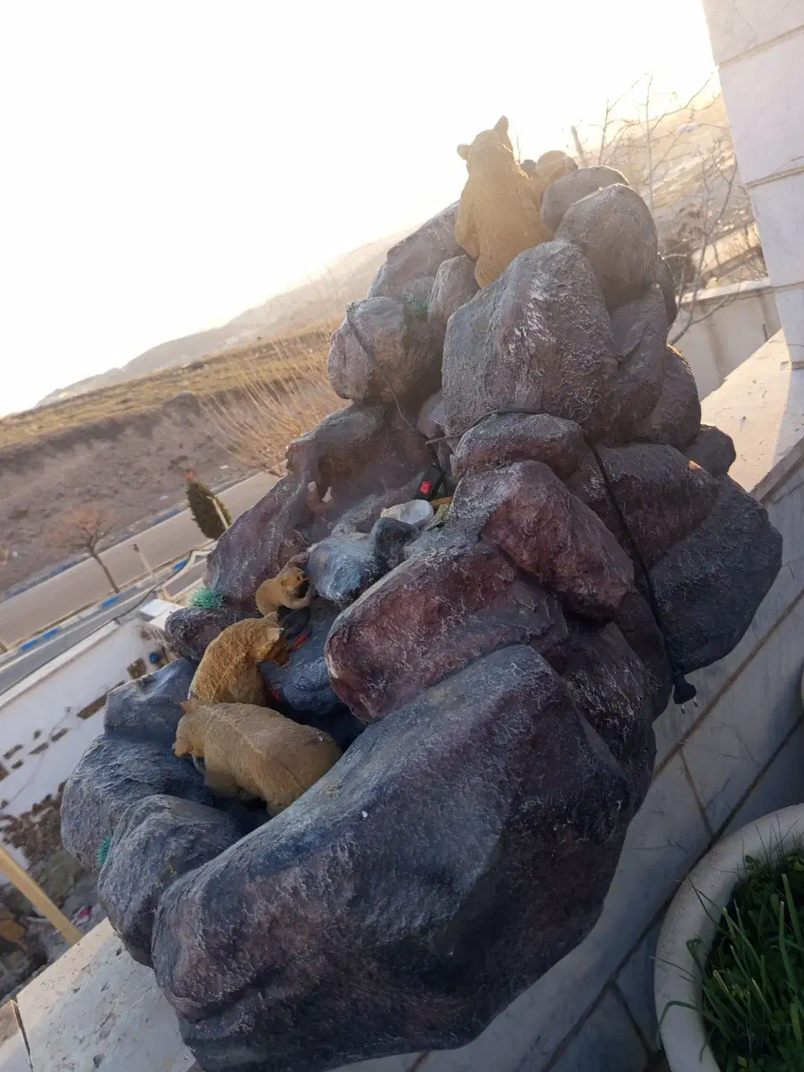 آب نما|سازهای بادی|پردیس, فاز ۲|دیوار