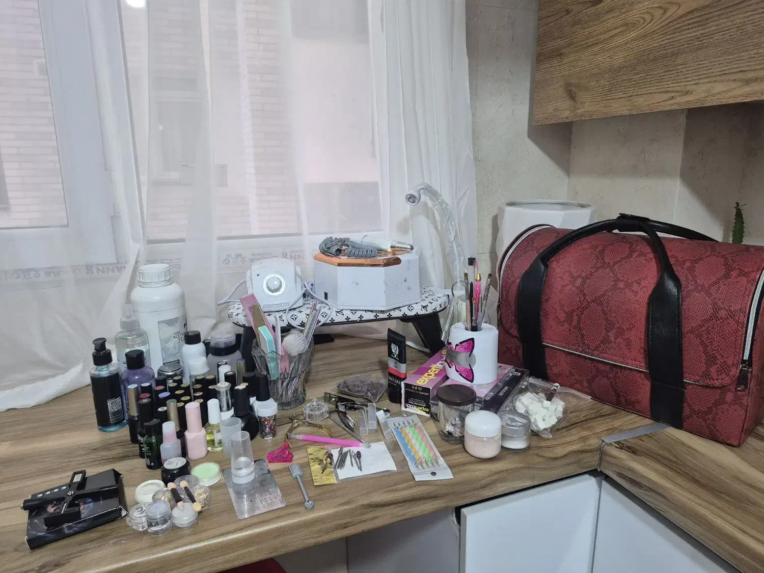 وسایل ناخون کامل|آرایشگاه و سالنهای زیبایی|تهران, بروجردی|دیوار