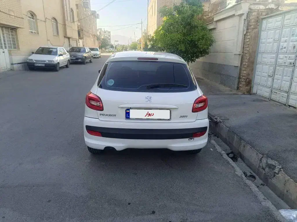 207|خودرو سواری و وانت|شیراز, مسلم|دیوار