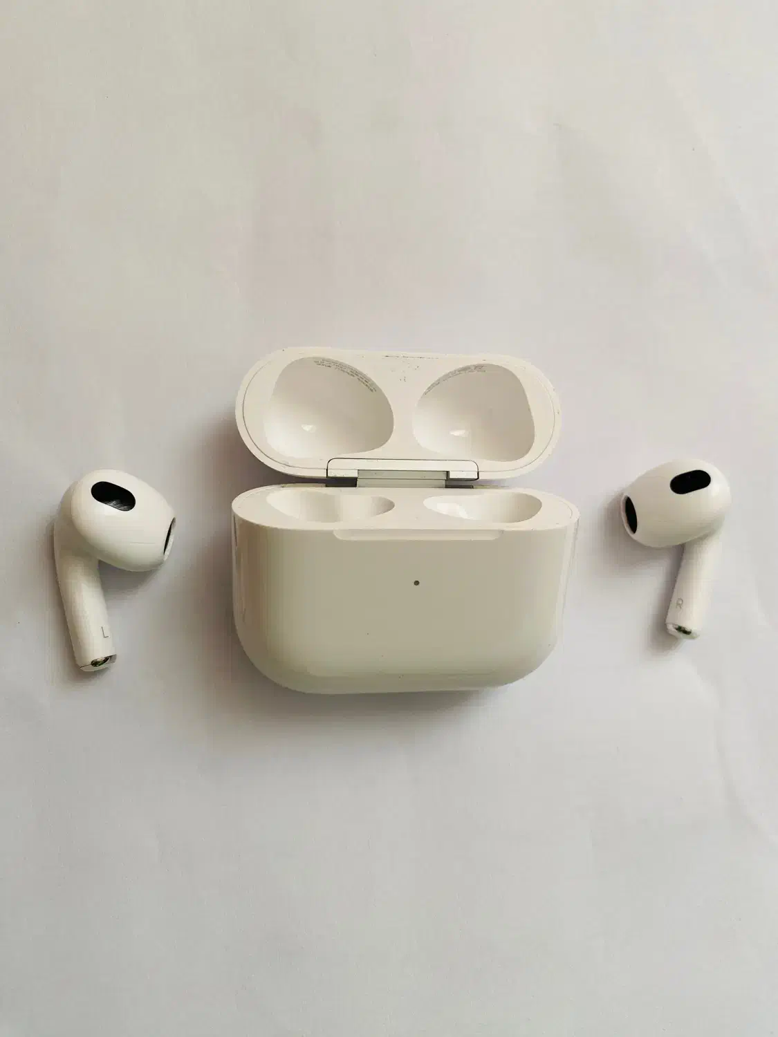 ایرپاد سری3 (Airpod3) اصلی در حدنو کمکار با کارتون|لوازم جانبی موبایل و تبلت|مشهد, الهیه|دیوار