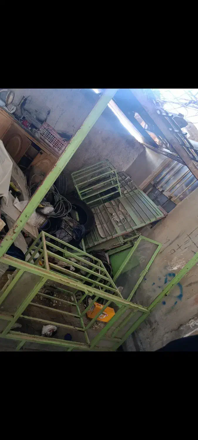 درب و پنجره و جاکلری سالم با شیشه و رنگ شده|حراج|بوشهر, |دیوار