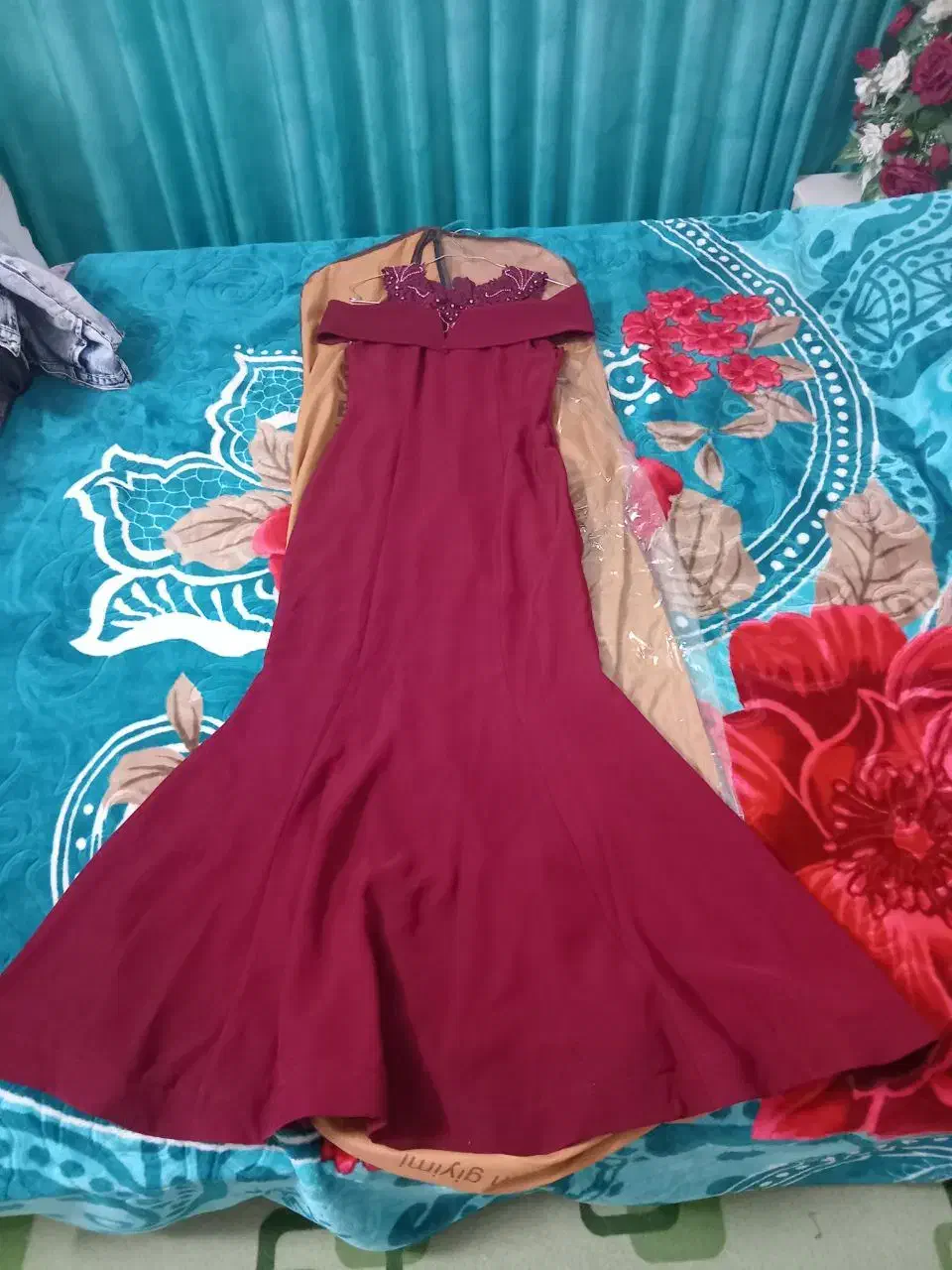 لباس مجلسی نو وتمیز|لباس|تربتحیدریه, بی بی حسنیه|دیوار