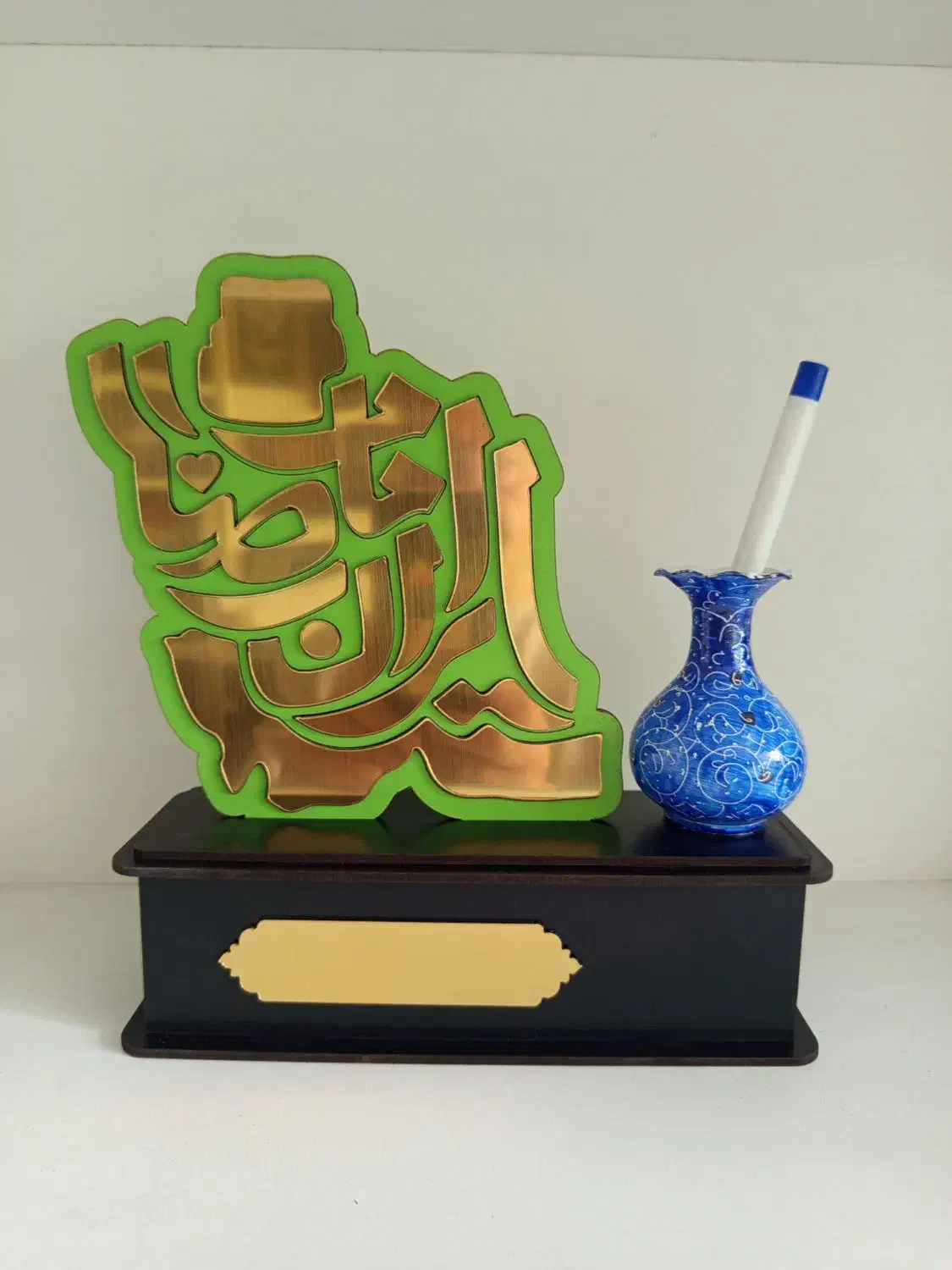 طراح گرافیک آشنا به کورل کار حک و برش|استخدام صنعتی، فنی، مهندسی|اصفهان, احمدآباد|دیوار