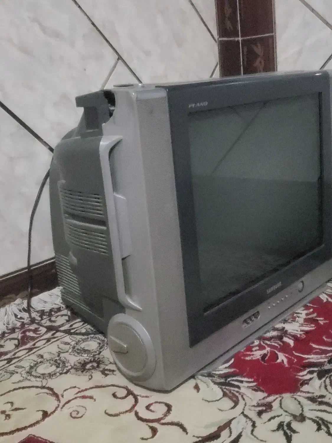 تلویزیون ۲۴ اینچ سامسونگ|تلویزیون و پروژکتور|کهنوج, |دیوار