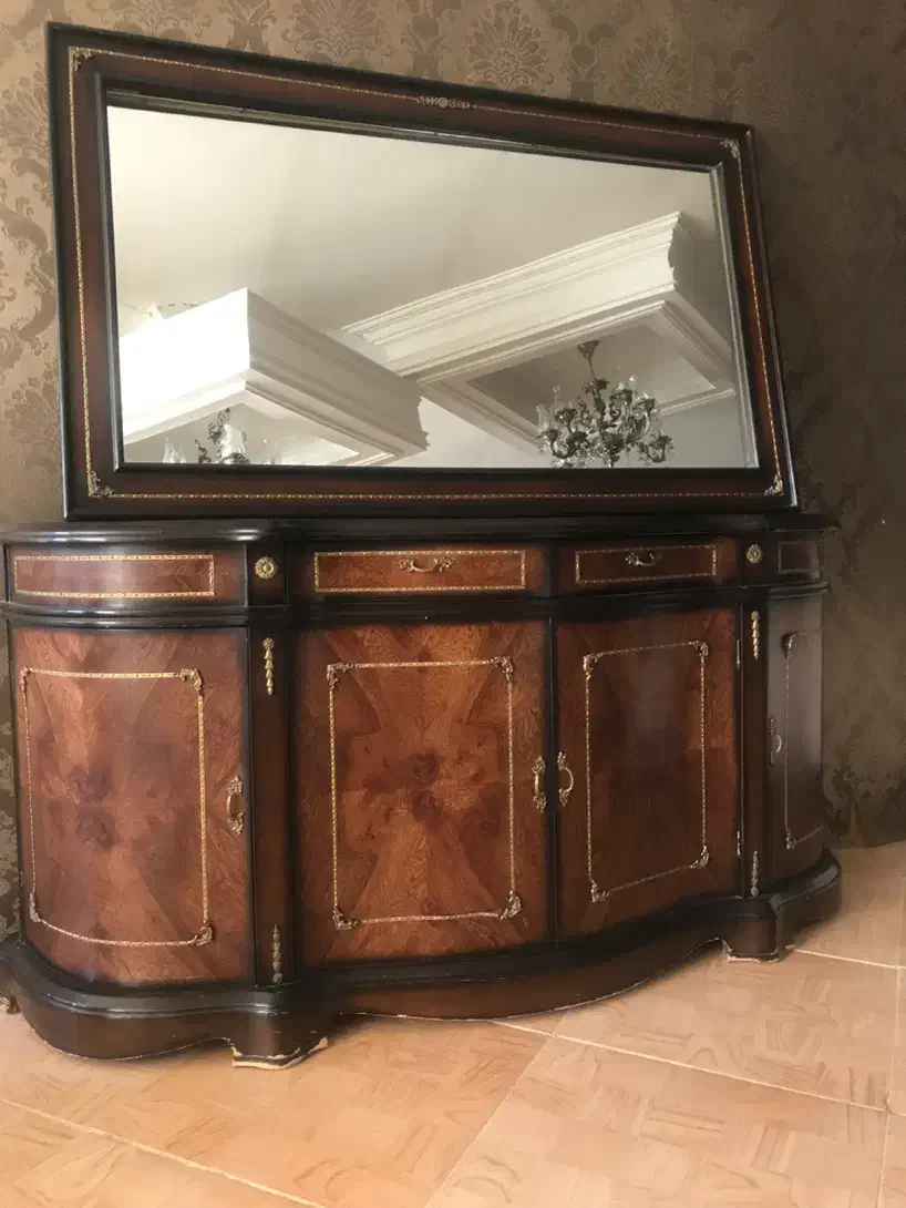 کنسول و آینه کلاسیک|بوفه، ویترین، کنسول|تربتحیدریه, قائم|دیوار