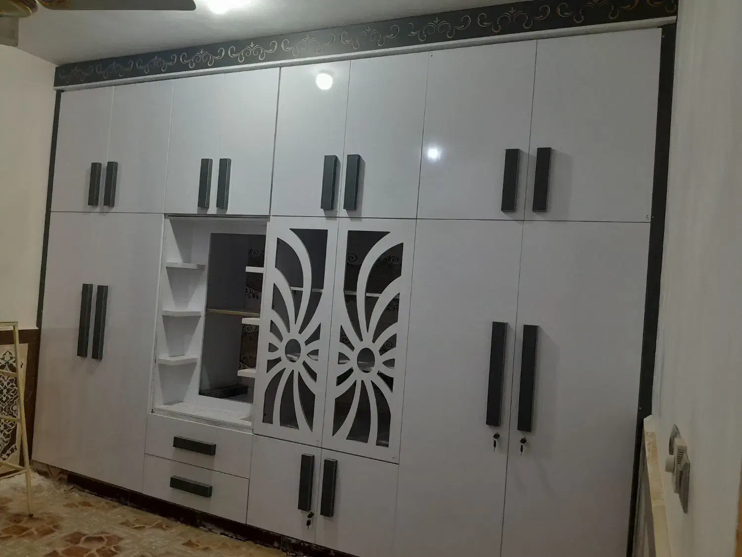 نصب و جابجایی کمد و کابینت|خدمات پیشه و مهارت|شوش, |دیوار