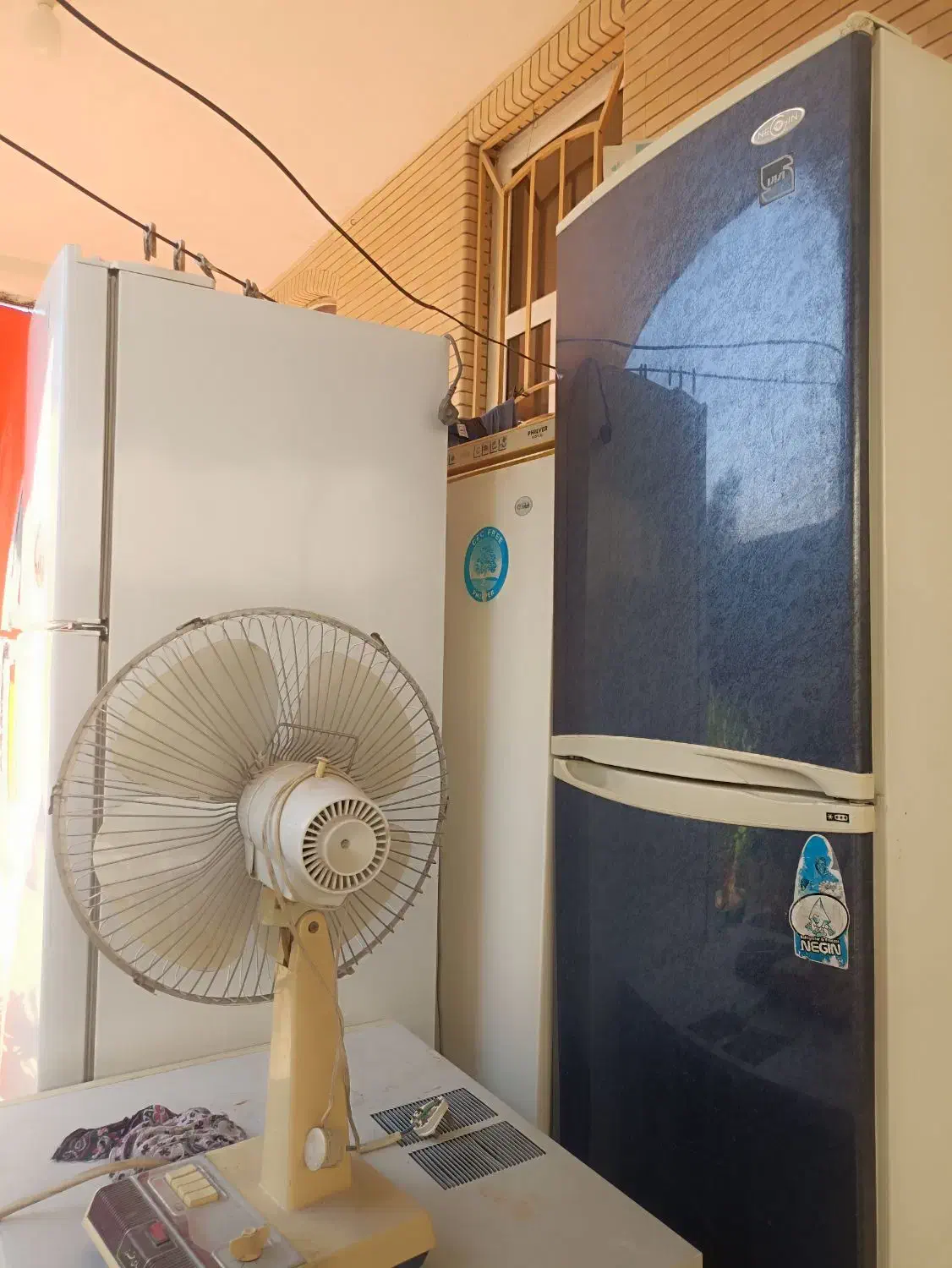 توجه ۳تا یخچال ۱ خارجی ۲تا ایرانی ۱ تخت دونفره|یخچال و فریزر|لامرد, |دیوار