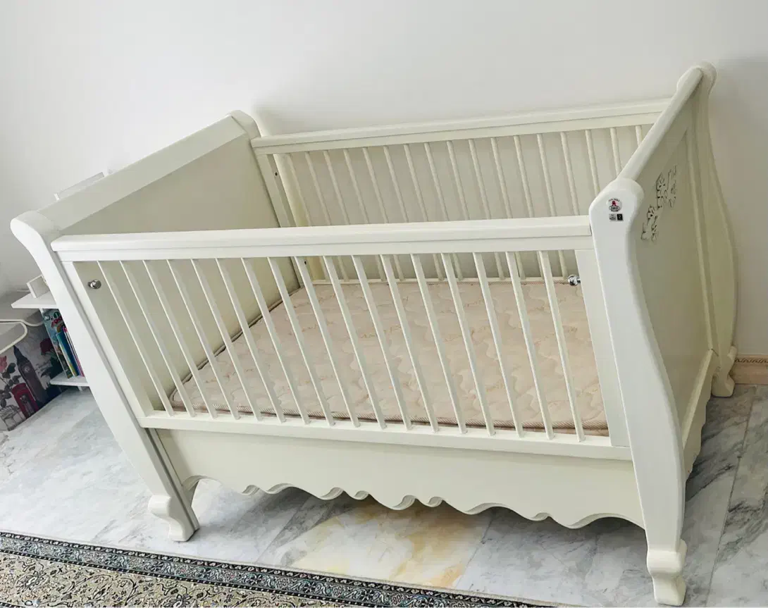 تخت نوزادی برند نی نی سالن|تخت و سرویس خواب|تهران, باغ فیض|دیوار