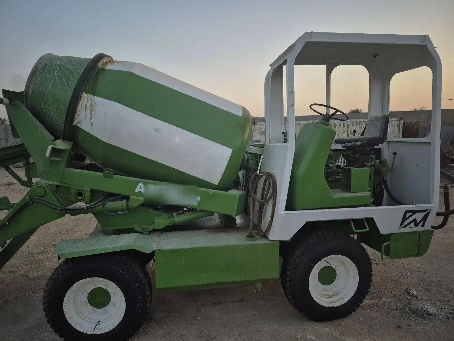 اتومیکسر مرلو 2000لیتری ایتالیا|خودرو سنگین|تهران, آزادشهر|دیوار