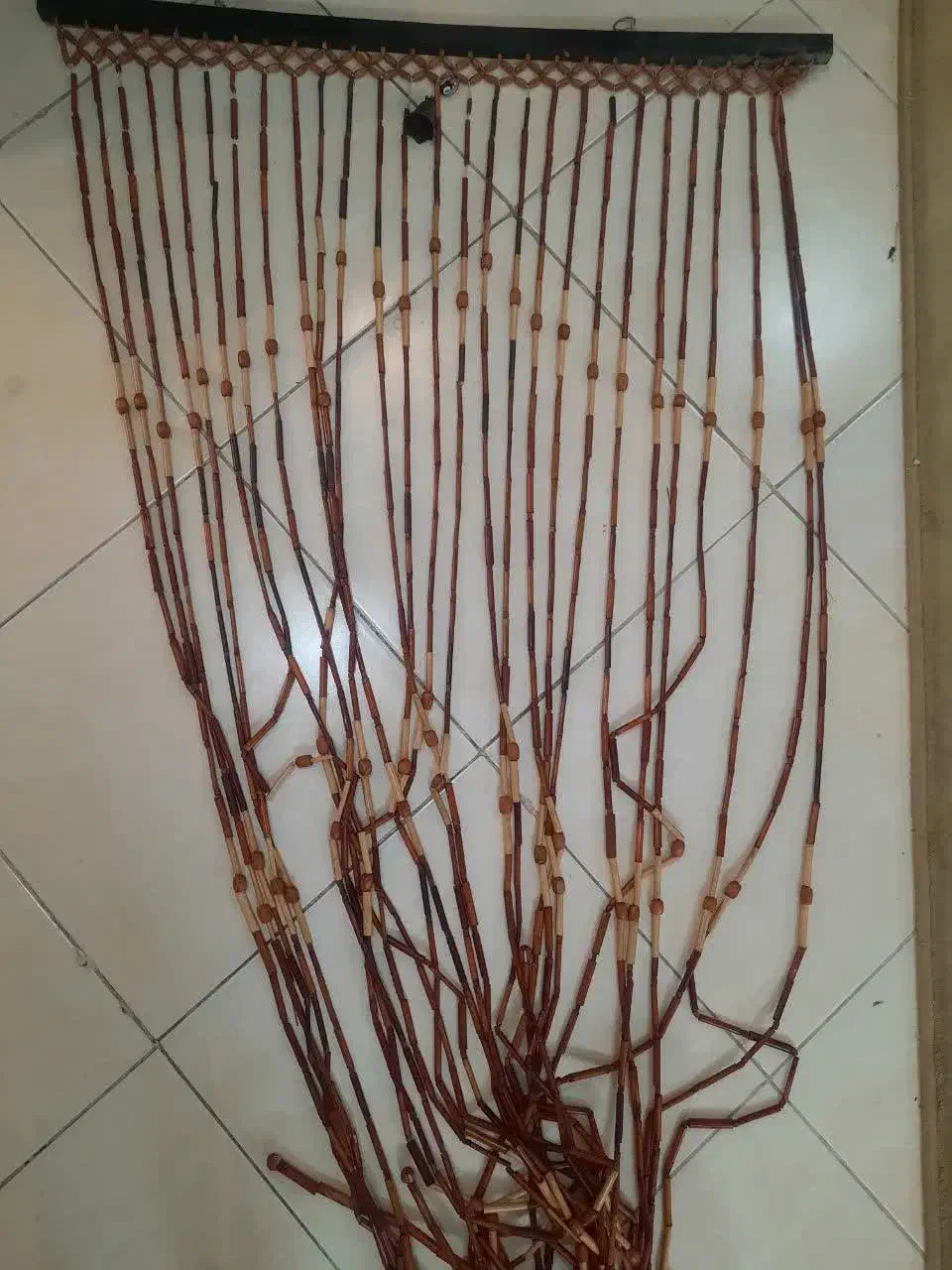 پرده چوبی کاملا سالم و جنس قدیمی و خوب|پرده، رانر، رومیزی|مشهد, هنرور|دیوار