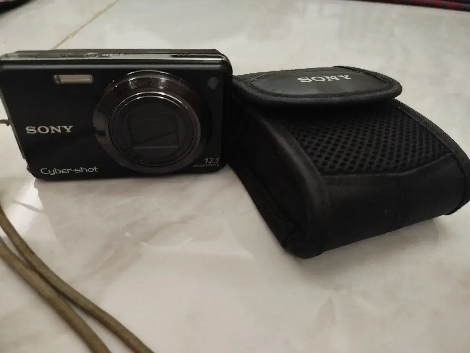 دوربین عکاسی و فیلمبرداری سونی|دوربین عکاسی و فیلم‌برداری|پرند, فاز ۱|دیوار