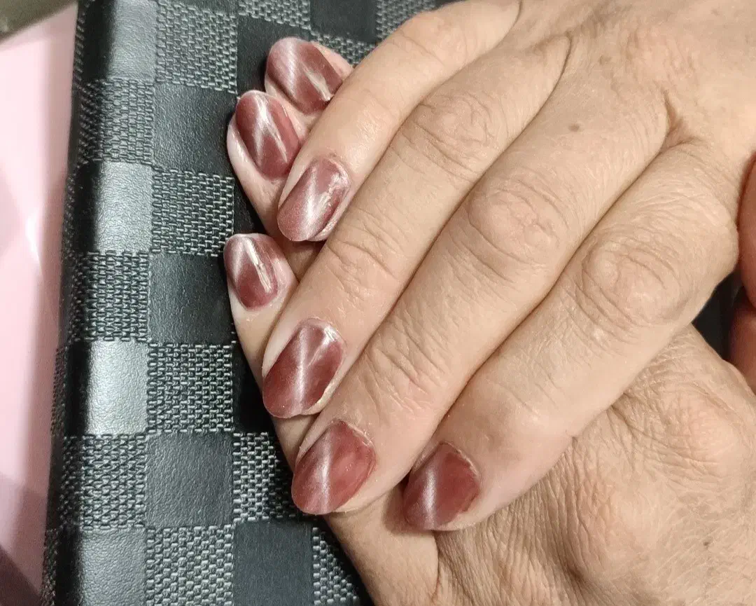 کاشت ناخن|خدمات آرایشگری و زیبایی|خمینی‌شهر, |دیوار