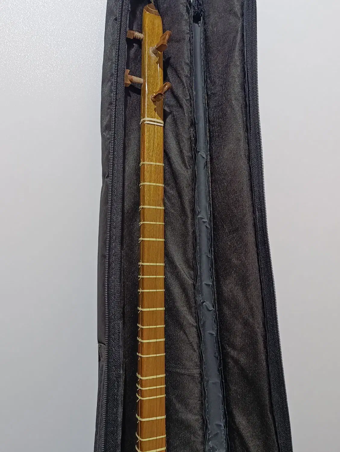 سه تار|سازهای سنتی|مراغه, |دیوار