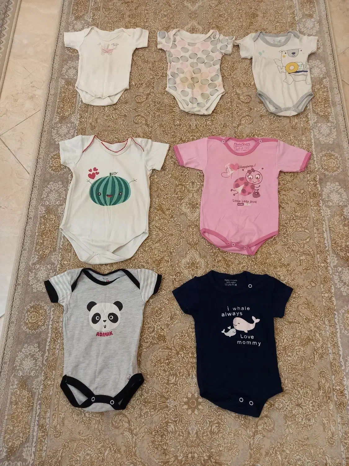 حراج لباس کودک|کفش و لباس بچه|رشت, چله خانه|دیوار