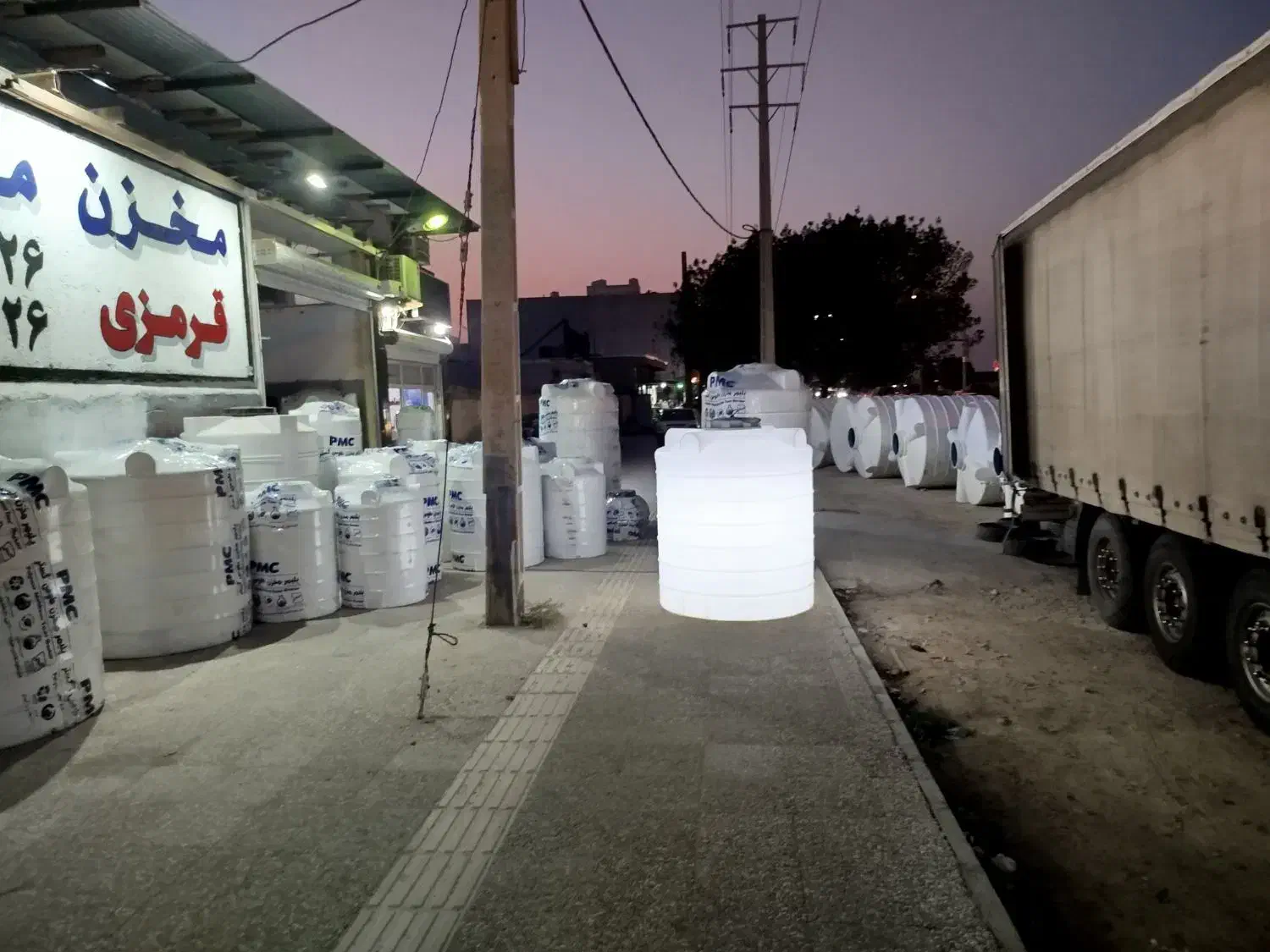 مخزن آب منبع آب بشکه پلی اتیلن و فلزی|مصالح و تجهیزات ساختمان|بوشهر, |دیوار