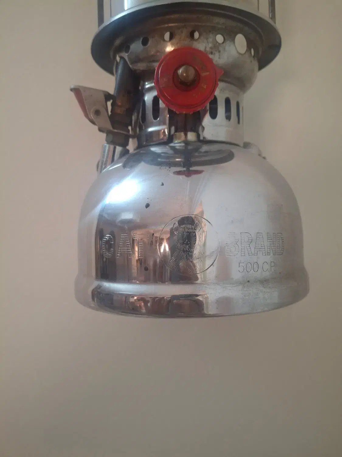 چراغ زنبوری و کاسه عتیقه|فرش|نیشابور, ده حلاج|دیوار