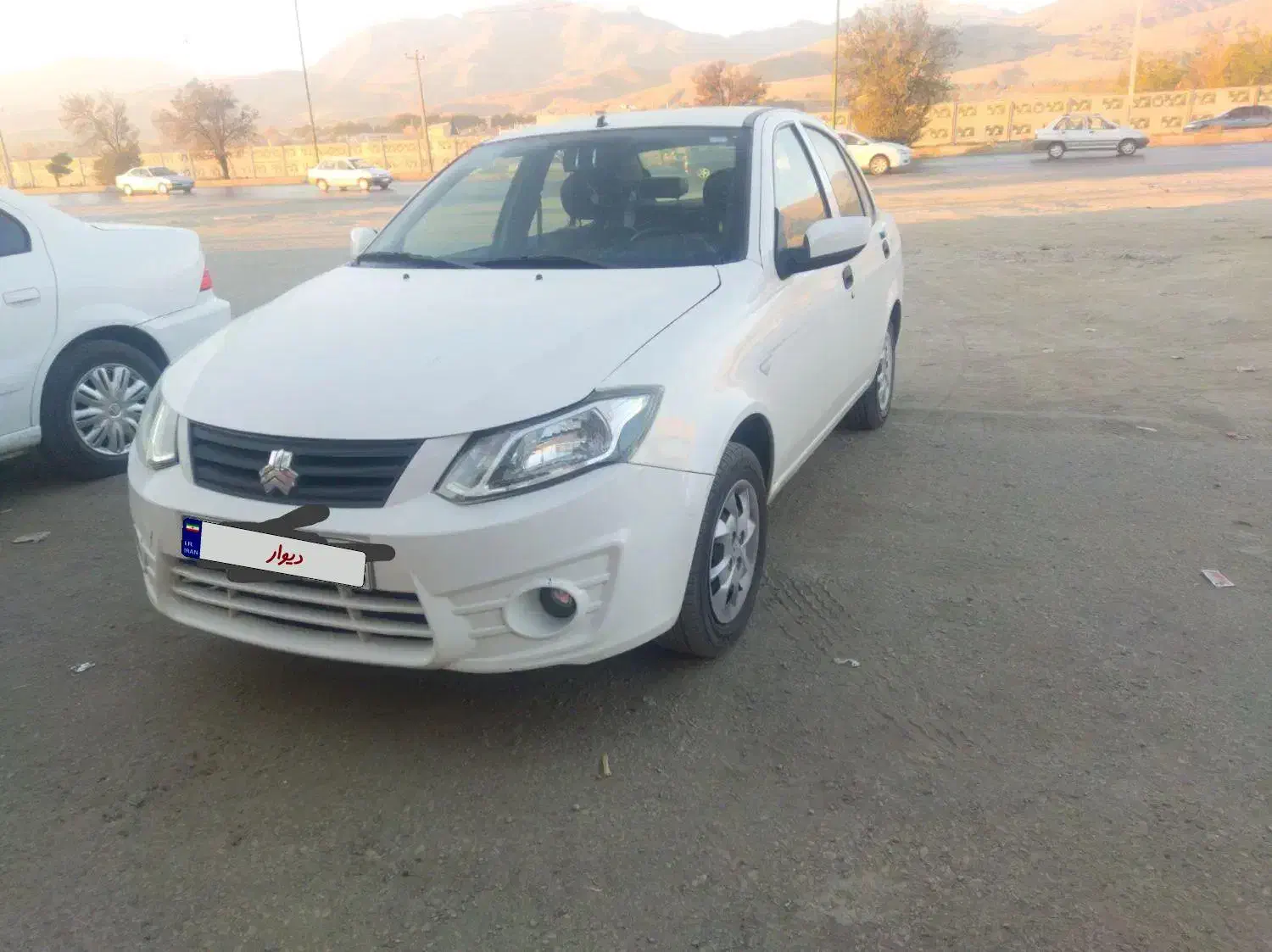 ساینا 1401 بی رنگ|خودرو سواری و وانت|همدان, |دیوار