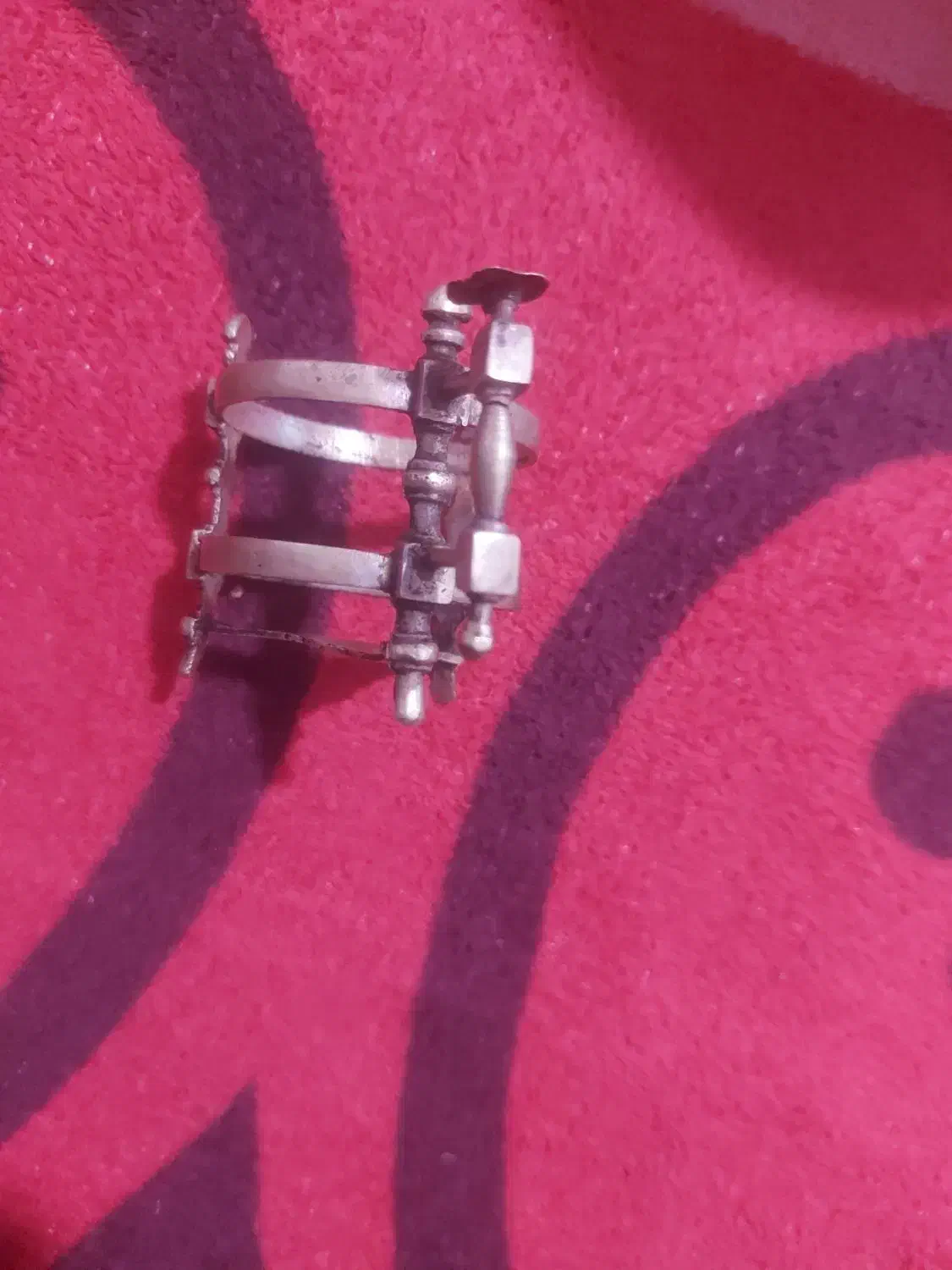 جالیوانی برنجی عتیقه قدیمی|کلکسیون اشیاء عتیقه|کرمان, |دیوار