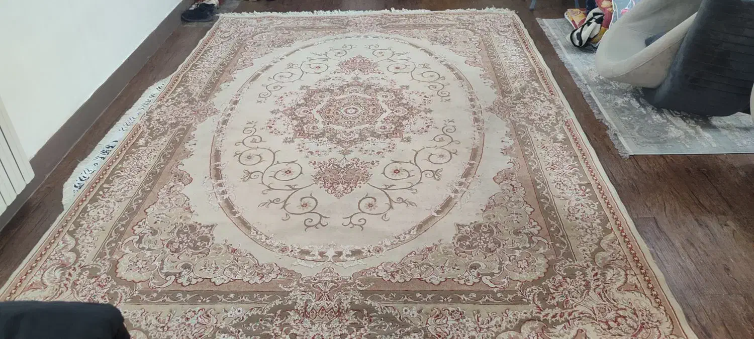 فروش فوری فرش ماشینی ۹متری شاهکار کویر یزد|فرش|آمل, |دیوار