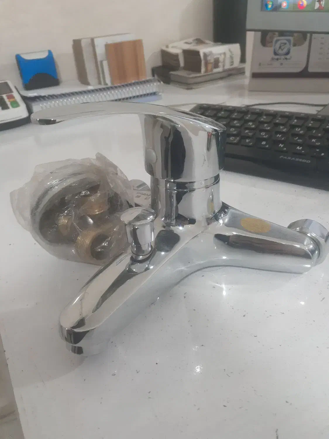 شیر محام|لوازم حمام|شهریار, فرارت|دیوار