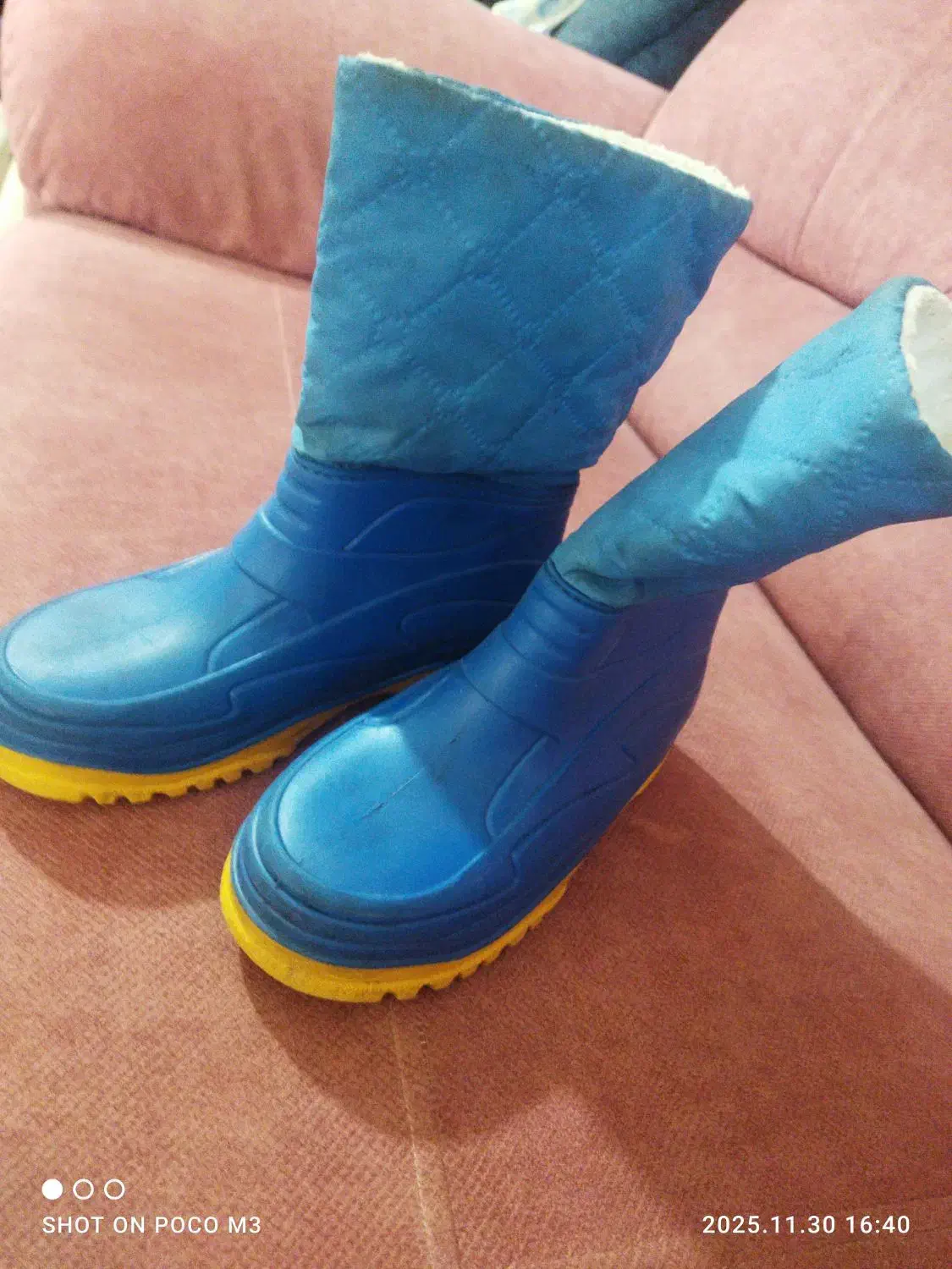 پوتین بچه‌گانه|کفش و لباس بچه|سنندج, |دیوار