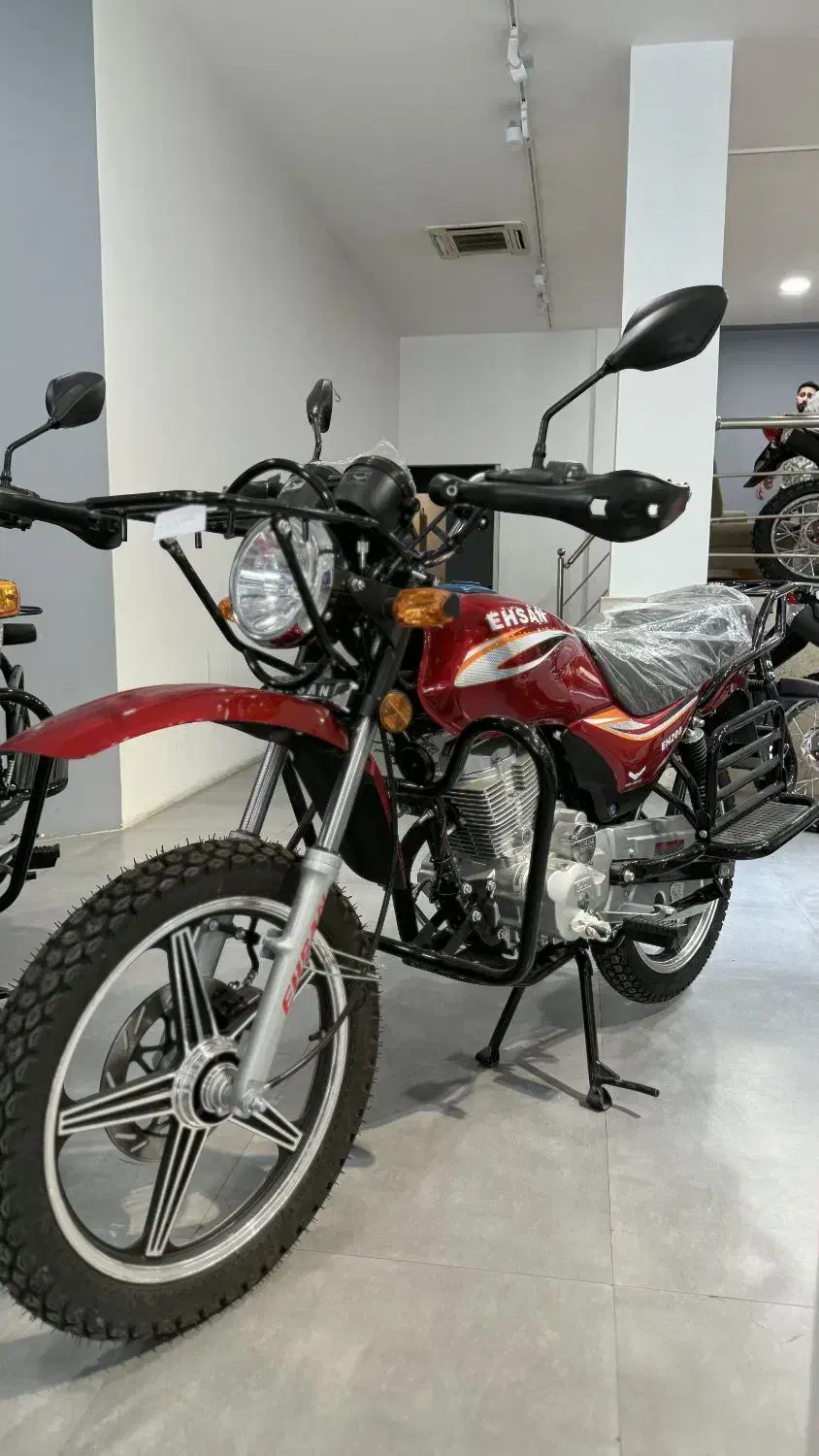 احسان شکاری ۱۵۰ و‌۲۰۰ جشنواره نیروموتور|موتورسیکلت|آبادان, |دیوار