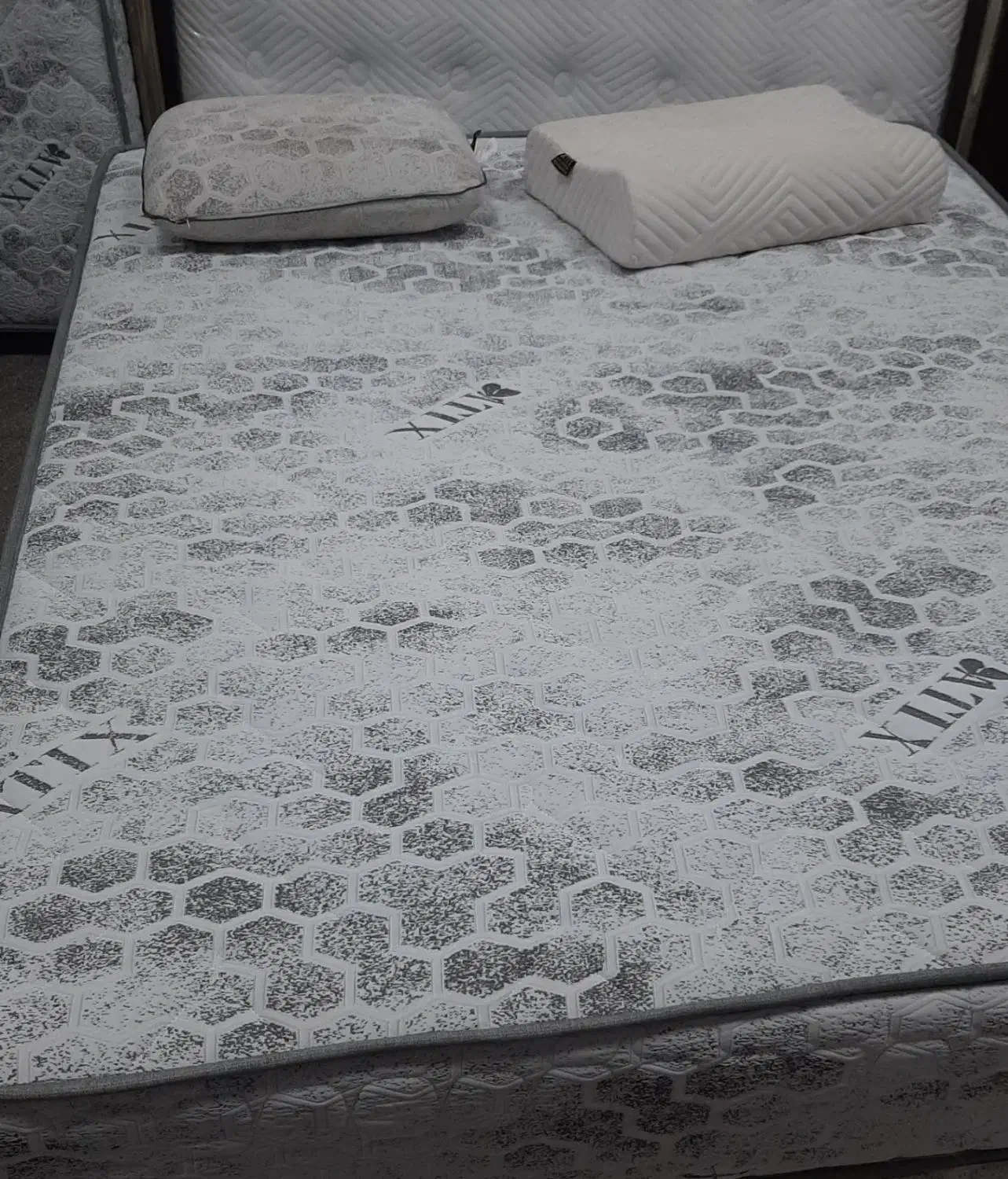 تشک|تشک تختخواب|شیروان (خراسان), |دیوار