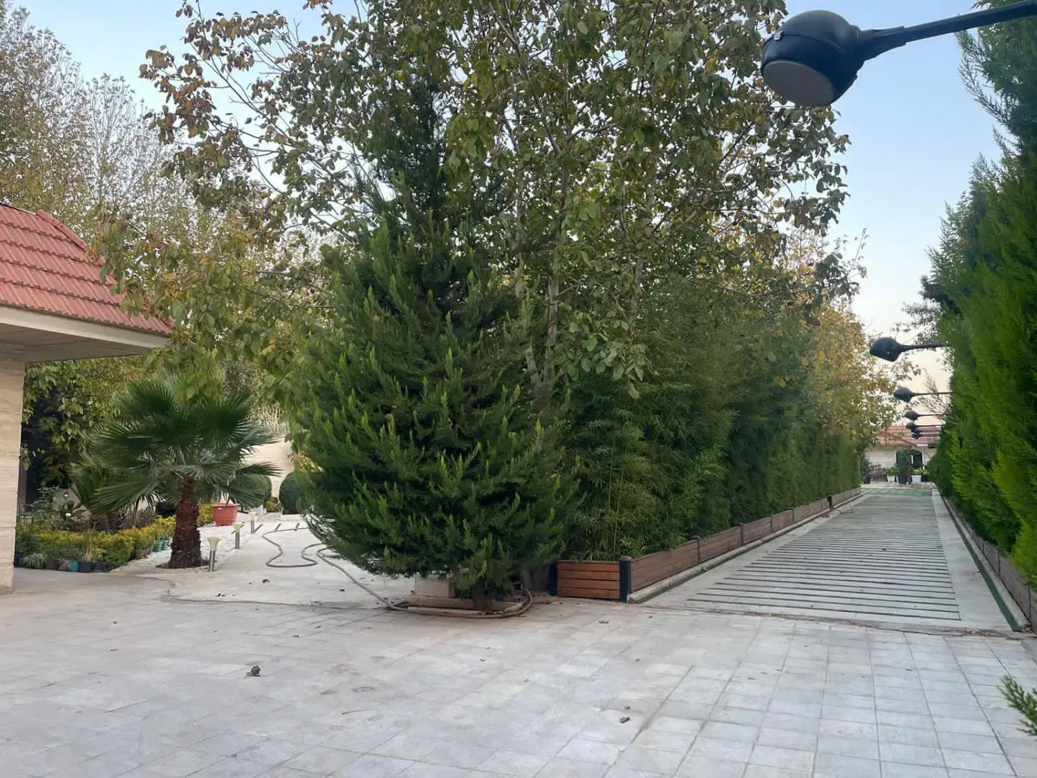 اجاره باغ ویلا گویم|اجارهٔ کوتاه‌مدت ویلا و باغ|شیراز, گویم|دیوار