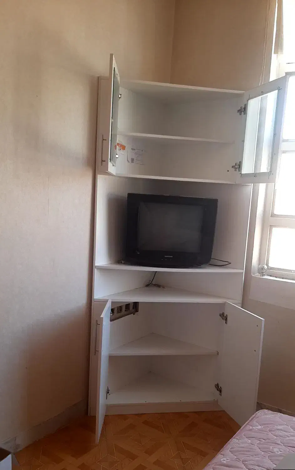 کمد|میز و صندلی غذاخوری|نیشابور, کوی یغما|دیوار