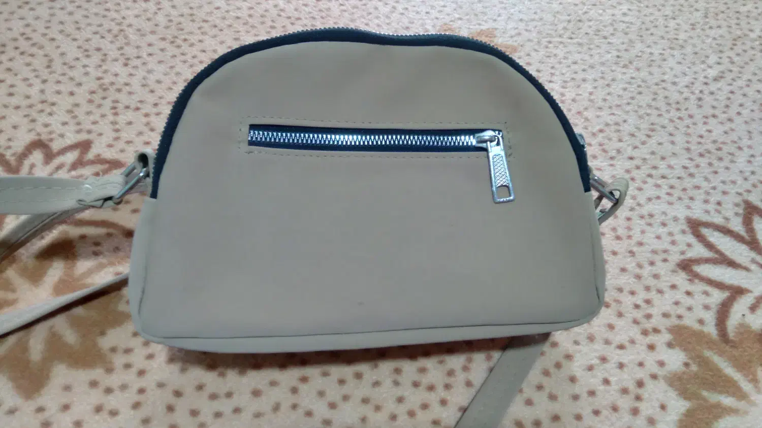 کیف|کیف، کفش، کمربند|اردبیل, |دیوار