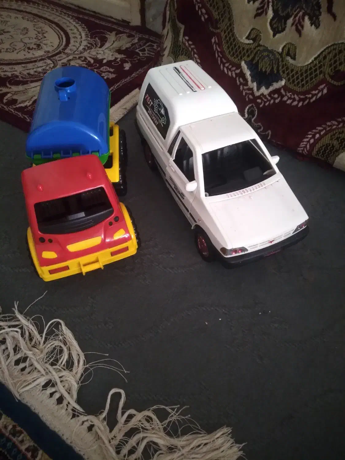 اسباب بازی|اسباببازی بچه|کاشان, امیرکبیر|دیوار