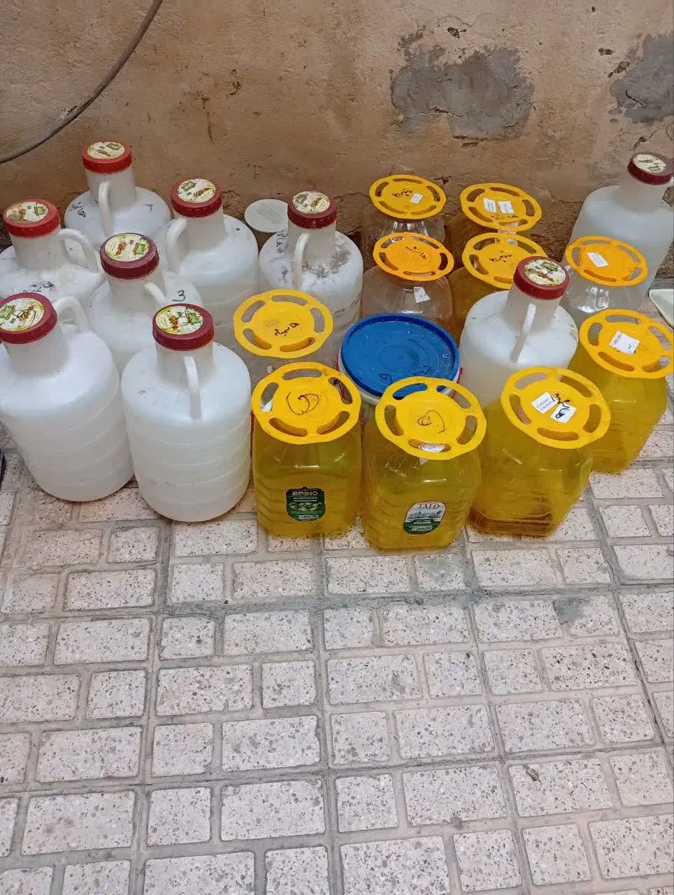 دبه خیارشور و ترشی|ظروف نگهدارنده، پلاستیکی، یک‌بارمصرف|مشهد, خواجه ربیع|دیوار