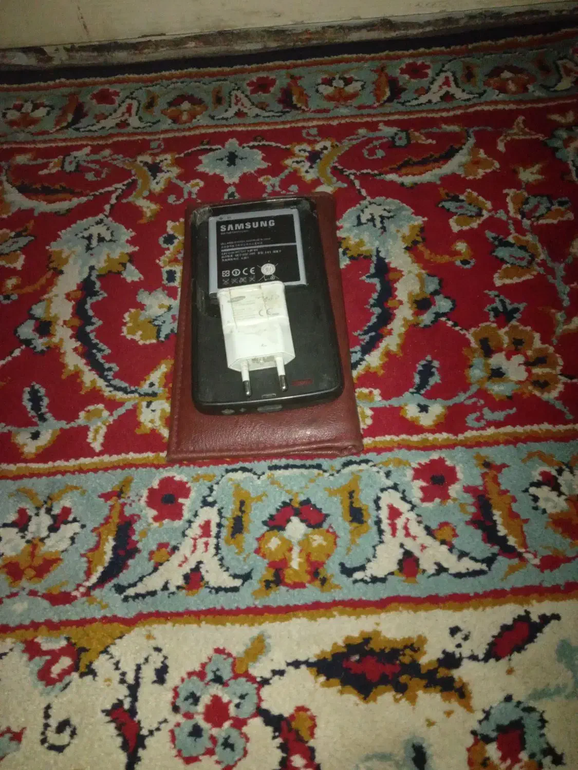 یک عدد کیف یک عدد باتری یک عدد گوشی کاب یک عدد گله|لوازم جانبی موبایل و تبلت|تبریز, |دیوار