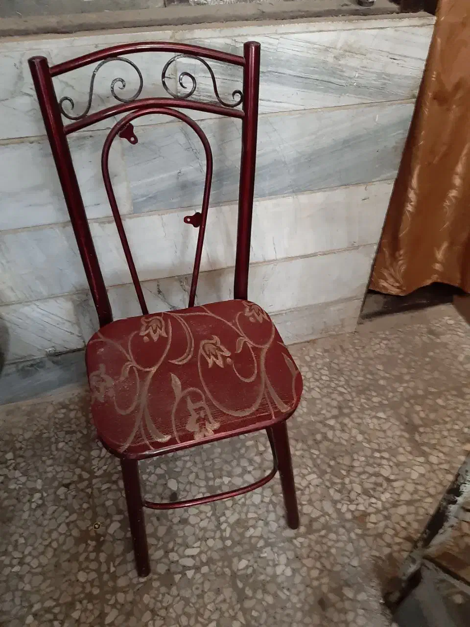 صندلی فلزی|صندلی و نیمکت|اسلام‌شهر, مطهری|دیوار