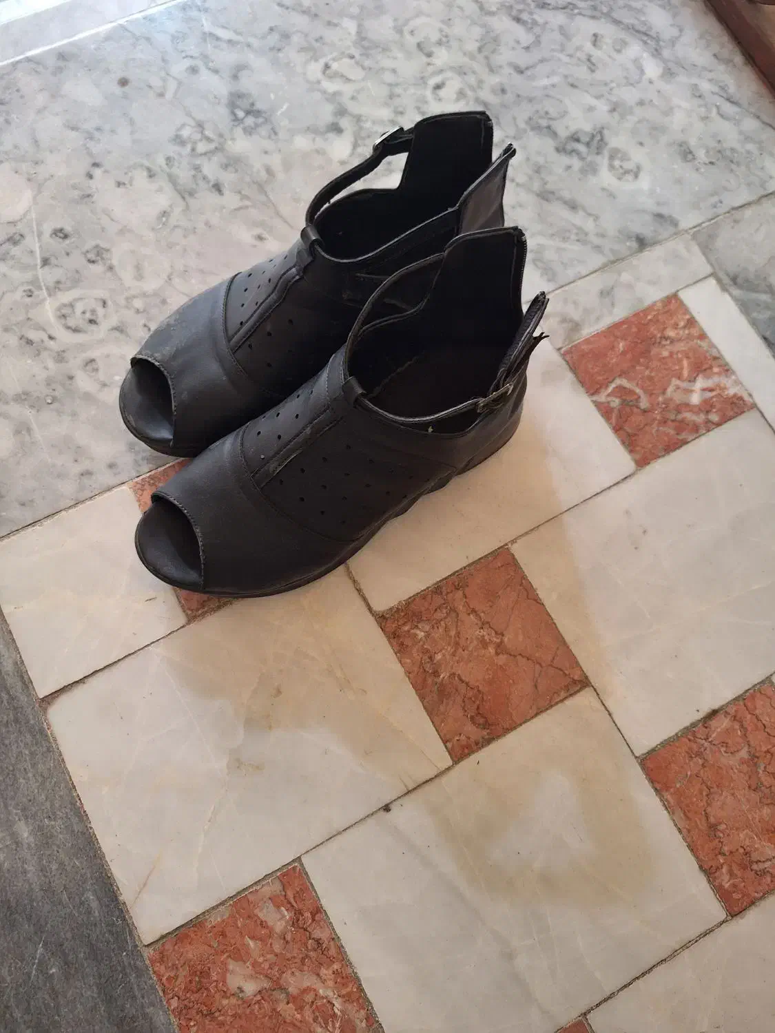 کفش و صندل و پوتین|کیف، کفش، کمربند|رباطکریم, رباطکریم|دیوار