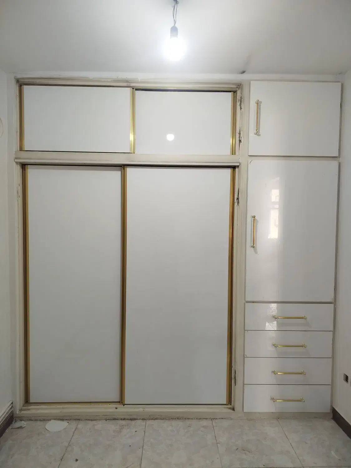 ساخت کابینت و کمد دیواری و تعمیرات کارهای چوبی|خدمات پیشه و مهارت|اسلام‌شهر, صادقیه|دیوار